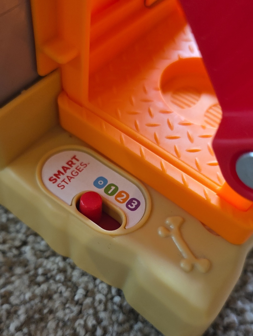 Fisher-Price Little People Load Up ‘n Learn Construction Site And Pick Up Truck - Picture 10 of 13